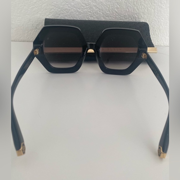 Philipp Plein Butterfly Plein First Lady Sunglass - Picture 3 of 5